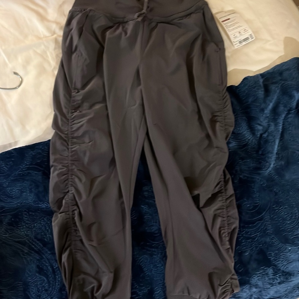 Athleta Attitude Crop Pant